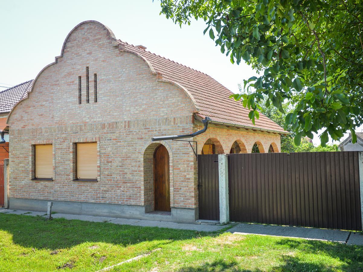 Gasthaus Etno Dom "Zuza" Kovačica Exterior foto
